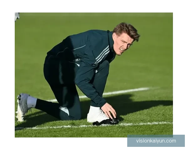 英超球员风采展现，表现稳健备受关注